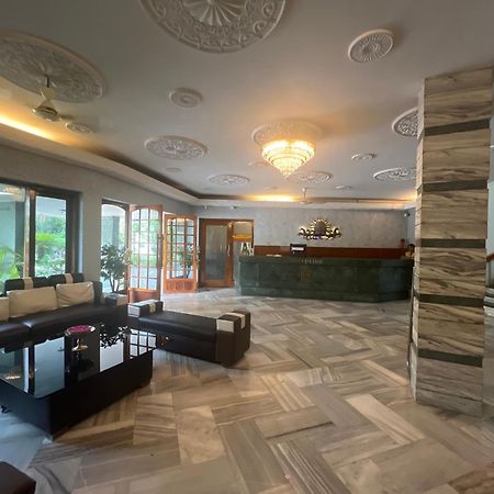 Varada Nagavali Hotel Srikakulam Luaran gambar
