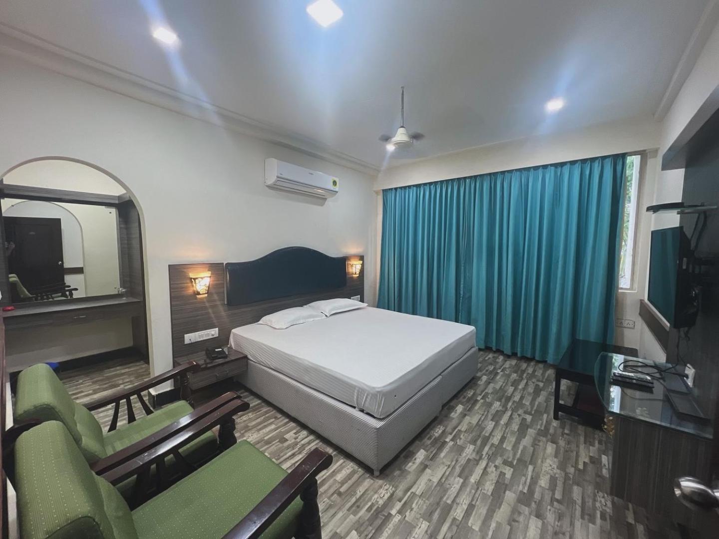 Varada Nagavali Hotel Srikakulam Luaran gambar