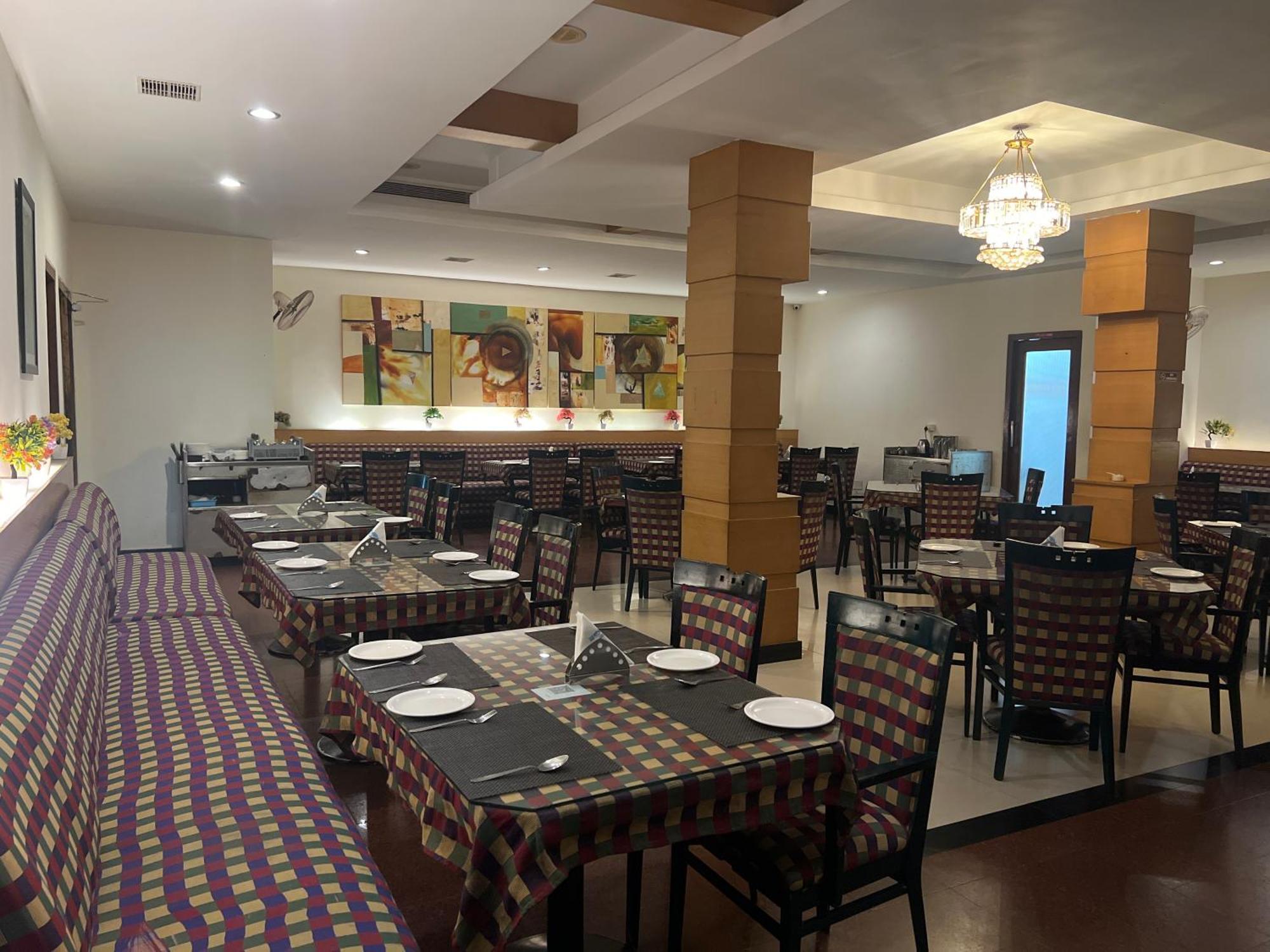 Varada Nagavali Hotel Srikakulam Luaran gambar